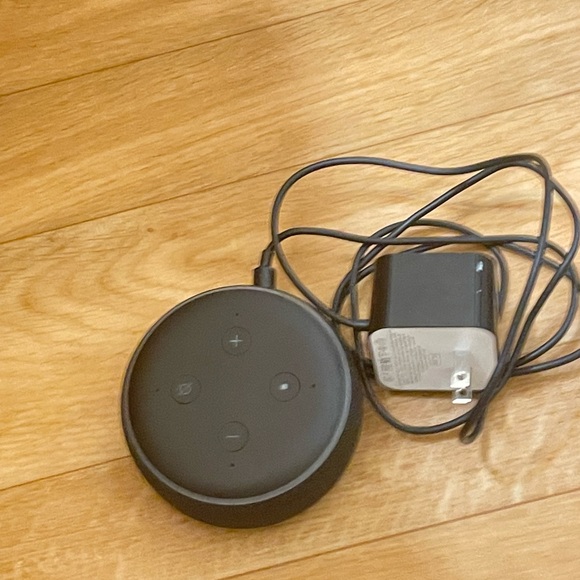 Amozon Alexa - Picture 2 of 4